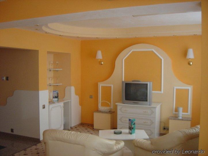 Hotel Carpati Бая-Маре Номер фото