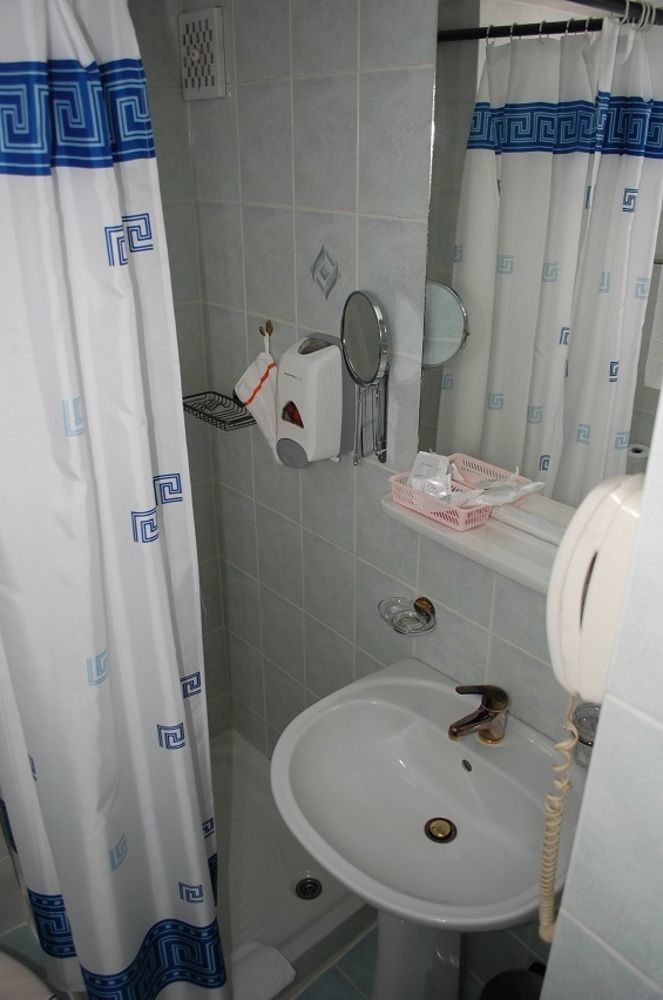 Hotel Carpati Бая-Маре Экстерьер фото